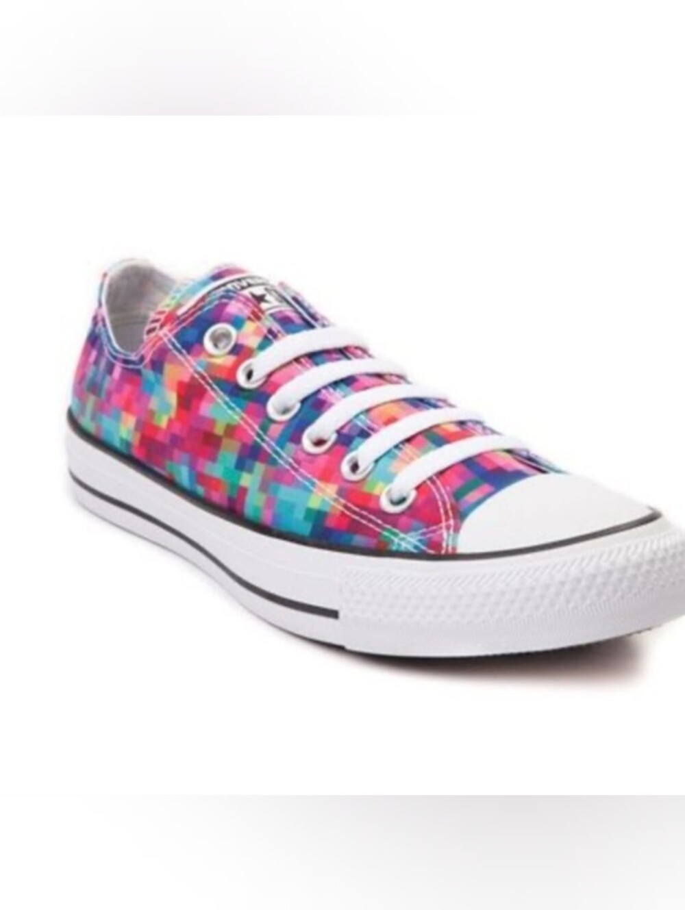 Converse Chuck Taylor All Star Low-Top Sneakers  Men's 7 Women's 9